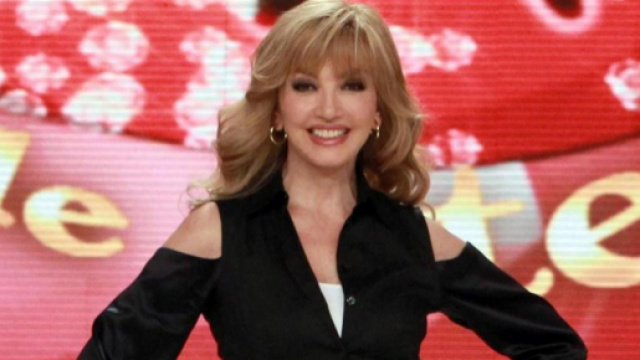 Ballando con le stelle, salta la finale