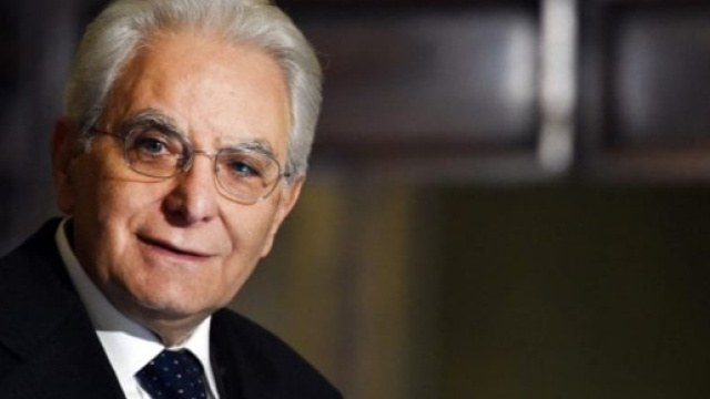 Mattarella, il presidente della Repubblica impegnato nelle consultazioni