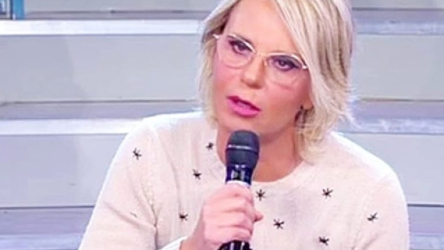 Uomini e donne: Maria De Filippi caccia Mariano?