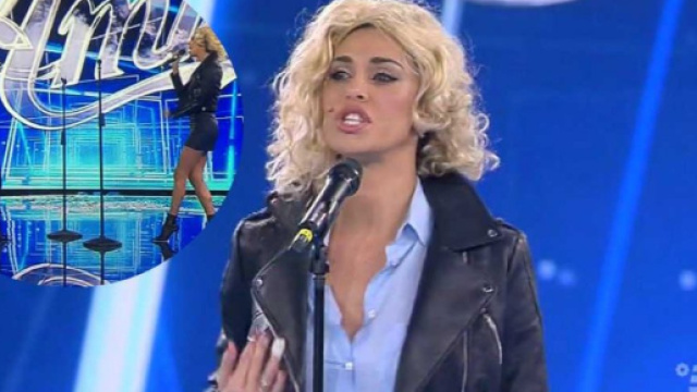 Duetto Belen e Emma ad Amici 17