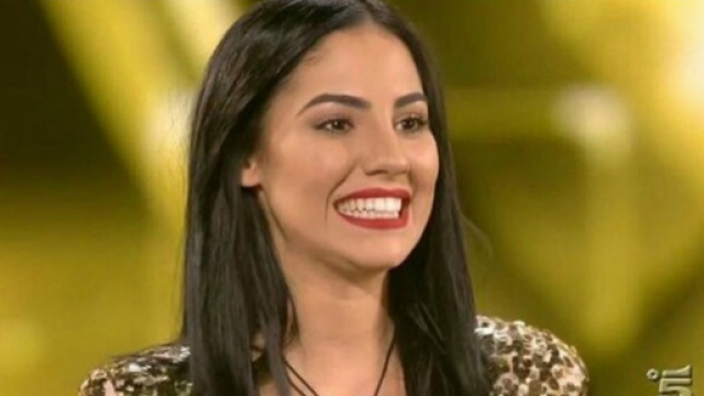 Gossip: Giulia De Lellis 'cancella' Andrea con un nuovo tatuaggio.