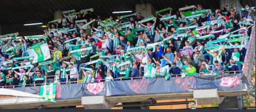 450 aficionados se desplazaron desde C&oacute;rdoba para animar a su equipo.