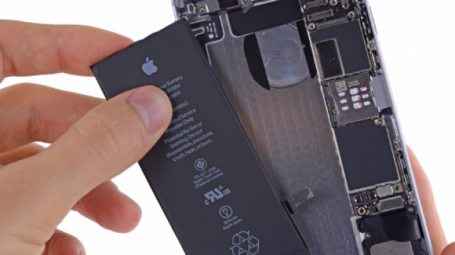 Apple sostituir&agrave; le batterie di iPhone a 29&euro; #LegaNerd - leganerd.com