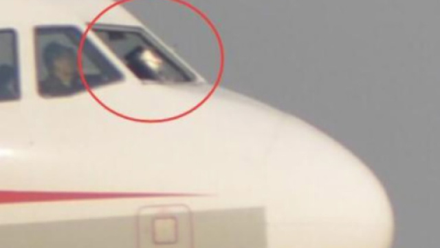 Panico a bordo per la rottura di un finestrino dell'aereo