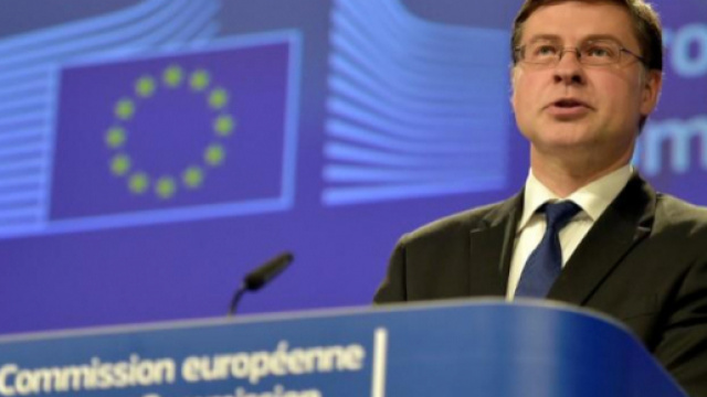 Il vice presidente della Commissione Europea, Valdis Dombrovskis, detta le condizioni a M5S e Lega