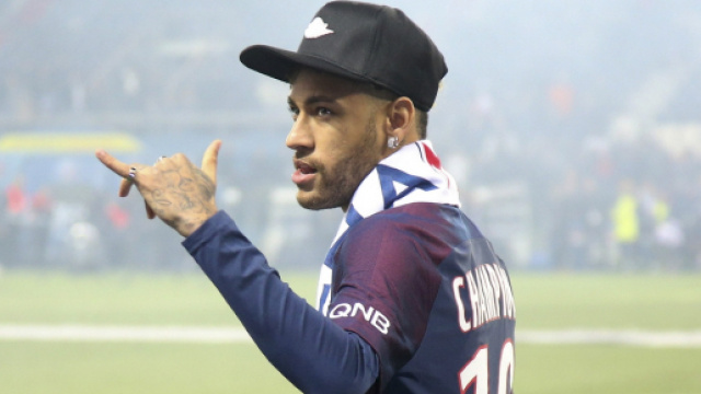 Mercato : Le salaire fou demand&eacute; par Neymar au Real Madrid !