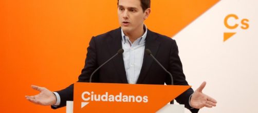 Los videos amenazan tambi&eacute;n a Albert Rivera