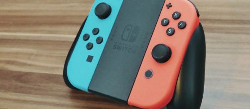 Popular Nintendo Switch controller - via InspiredImages / Pixabay