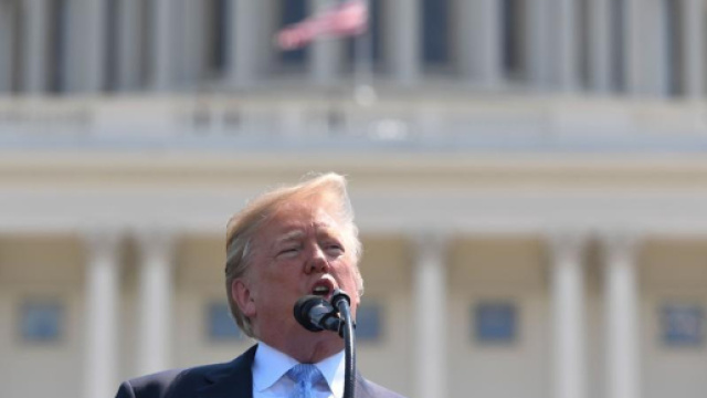 Trump: pena di morte per chi uccide un poliziotto