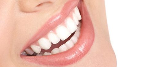 Trucos para limpiar los dientes y dejarlos blancos