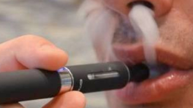 In Florida un uomo di 38 anni &egrave; stato ucciso dall'esplosione della sua sigaretta elettronica.