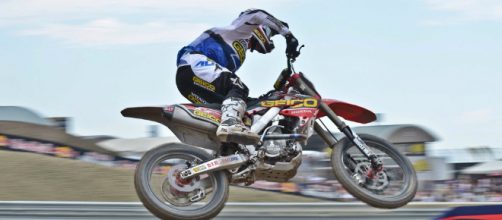 Lucas Oil Pro Motocross (Image via Flickr - Shawn Kirton)