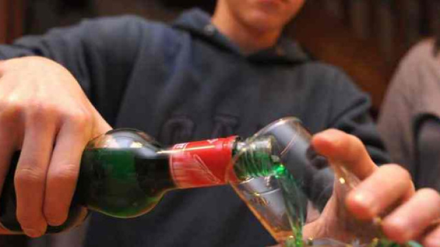 La d&eacute;pendance &agrave; l'alcool en France, une enqu&ecirc;te choc !