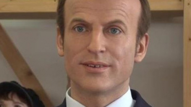 Moqu&eacute;e, la statue d'Emmanuel Macron pourrait &ecirc;tre refaite ... - lavenir.net