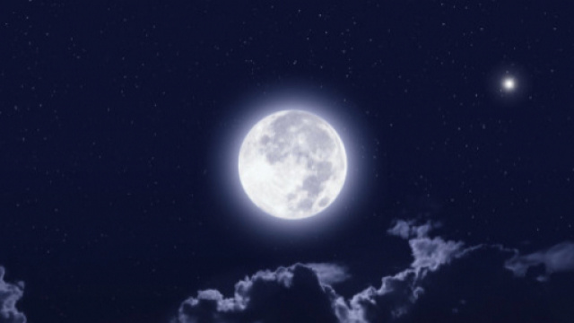 Oroscopo di domani 24 maggio 2018 | Previsioni zodiacali e Astrologia segno per segno: cosa regaler&agrave; questo gioved&igrave; con Luna in Bilancia?