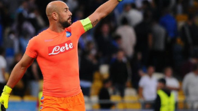 Pepe Reina dal Napoli al Milan e forse non sar&agrave; il solo