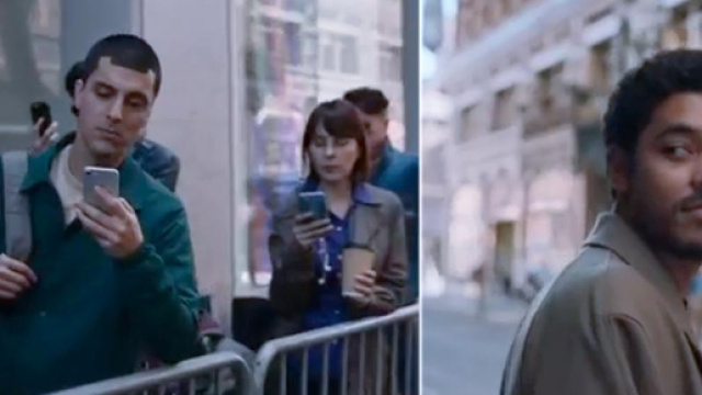 Spot Samsung Galaxy S9: ecco lo sfott&ograve; agli iPhone della Apple