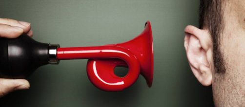 El cuerpo humano es capaz de producir diversos efectos sonoros; muchos de ellos, la mayor&iacute;a de las veces, nos dejan muy constre&ntilde;idos