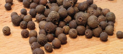 Pimienta de Jamaica &iquest;qu&eacute; es? &iquest;para qu&eacute; sirve?