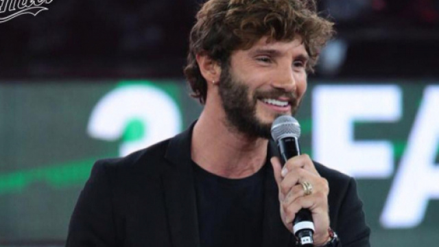 Gossip: Stefano De Martino cambia vita e si allontana da Amici?