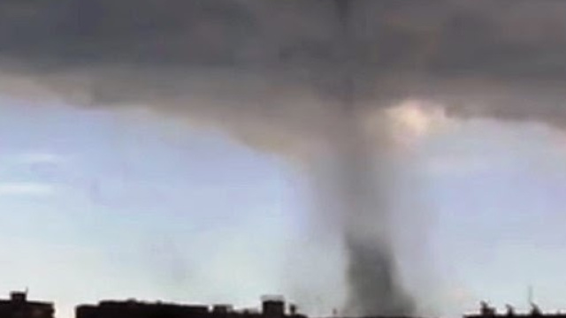 Maltempo in India: morti e feriti.