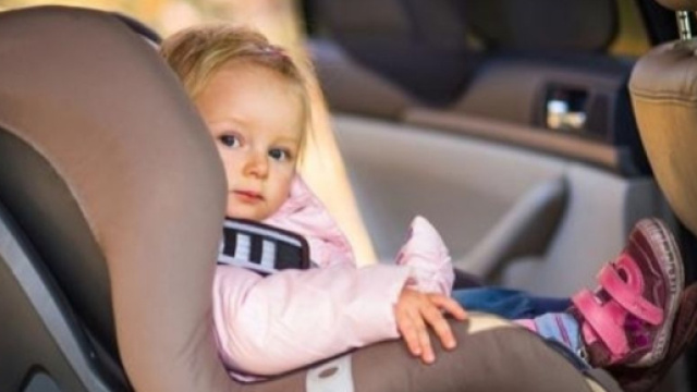 Amnesia dissociativa: lo stress fa dimenticare i bambini in macchina - infoglitz.com