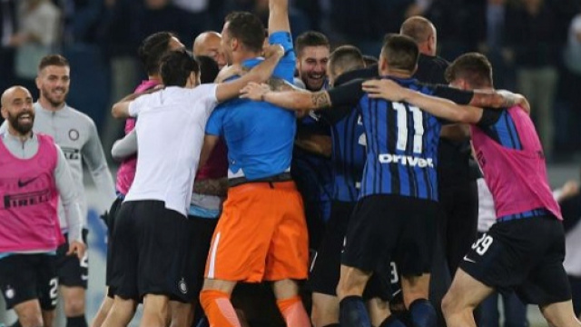 L'Inter festeggia la qualificazione in Champions League