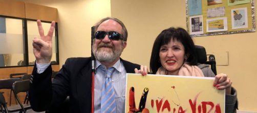 Asociaci&oacute;n La Barandilla: conoce el tel&eacute;fono que salva vidas en Espa&ntilde;a