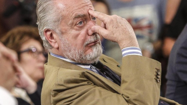 De Laurentiis messo sotto accusa dai tifosi