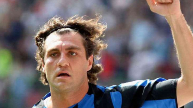 L'ex calciatore ha ironizzato sulla sua ex societ&agrave;