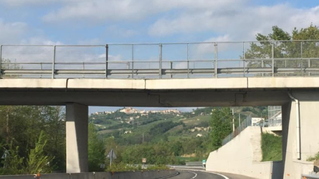 Nella tragedia del viadotto ha perso la vita anche il padre della bambina.