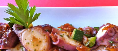 Ensalada de pulpo, calabacin y tomates secos con vinagreta de ... - pinterest.com