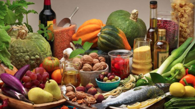 Alimentazione: la dieta mediterranea aiuta a ridurre i danni dell'inquinamento