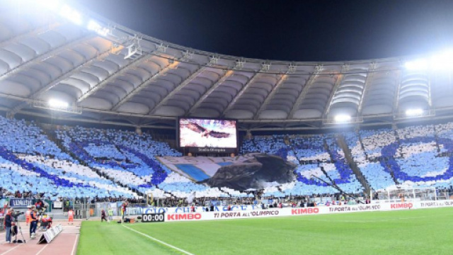 Lazio-Roma 0-0, striscioni e coreografie del derby (FOTO) | Blitz ... - blitzquotidiano.it