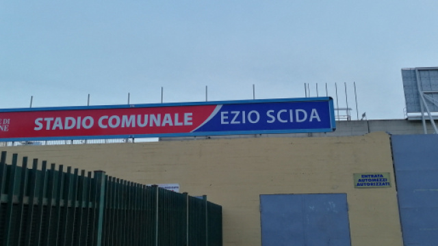 Lo stadio comunale "Ezio Scida" di Crotone