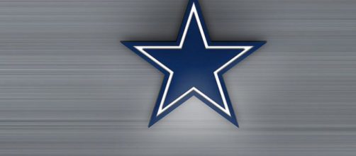 Dallas Cowboys start looking for new tight end at OTAs [Image by sanden / Flickr]