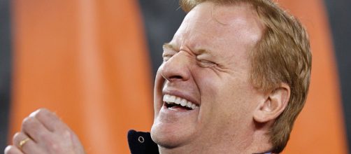 NFL discussing new rules for handling National Anthem [Image via NFL.com/YouTube]