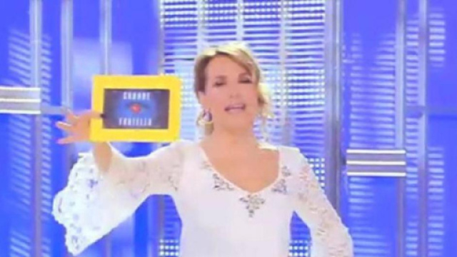 Crolla il Grande Fratello 2018 su Canale 5
