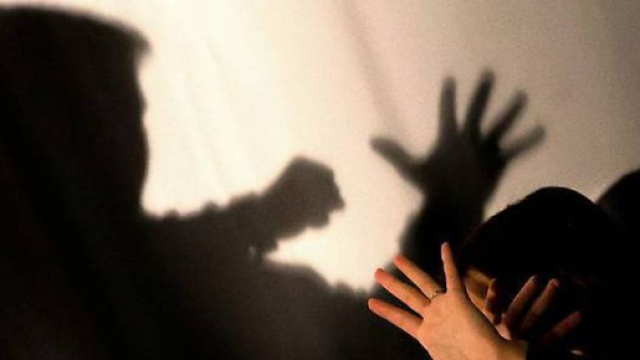 India, 16enne strangolata e fatta a pezzi dal capo: aveva chiesto lo stipendio