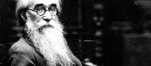 Ram&oacute;n Mar&iacute;a del Valle-Incl&aacute;n, padre del esperpento