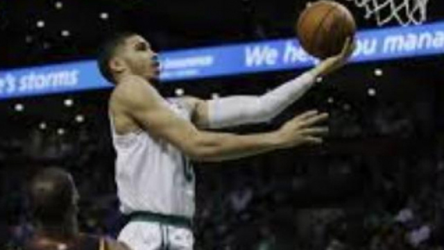 Jayson Tatum a port&eacute; son &eacute;quipe