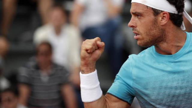 L'esultanza di Cecchinato al Roland Garros - gazzetta.it