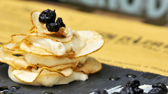 Milano, offesi al ristorante vegano