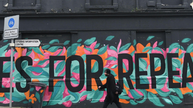 Referendum irlandese sull'aborto, ecco come cambiano le cose