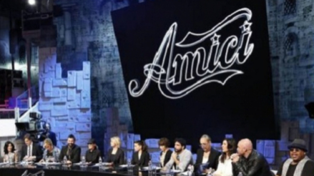 Amici di Maria De Filippi, domani non andr&agrave; in onda