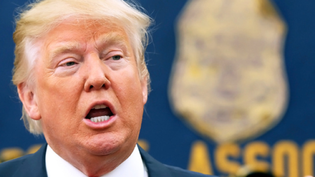 9 Pictures of Donald Trump's Hair Messed Up and Crazy | StyleCaster - stylecaster.com