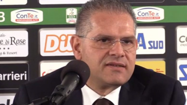 Serie B, striscioni contro Giancaspro - - primativvu.it