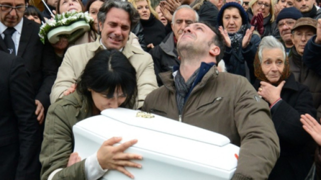 Ella 11 anni, uccisa insieme a sua madre dal patrigno