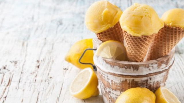 Gelato al limone senza gelatiera