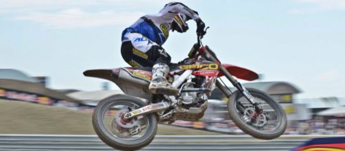 Is the 450 motocross title still up in the air after another dominating round by Tomac? (via Flickr - Shawn Kirton)